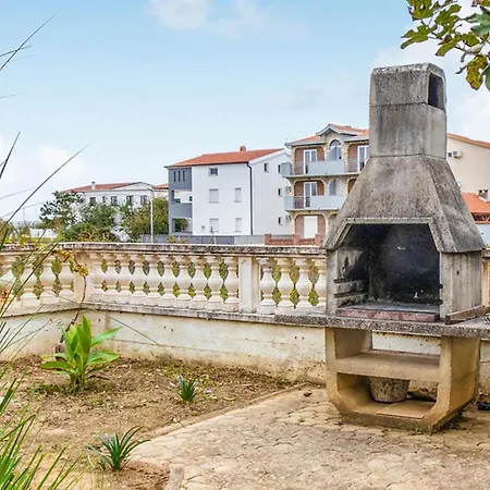 1 Bedroom Lovely In Apartment Nin