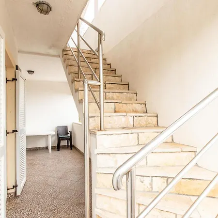 1 Bedroom Amazing In *